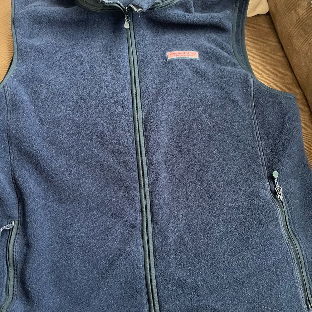 Men’s vineyard vines vest
